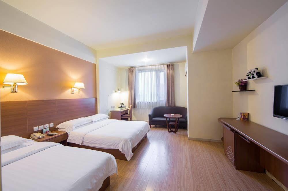 Anyi 158 Hotel Chengdu East Ma Peng Exterior foto